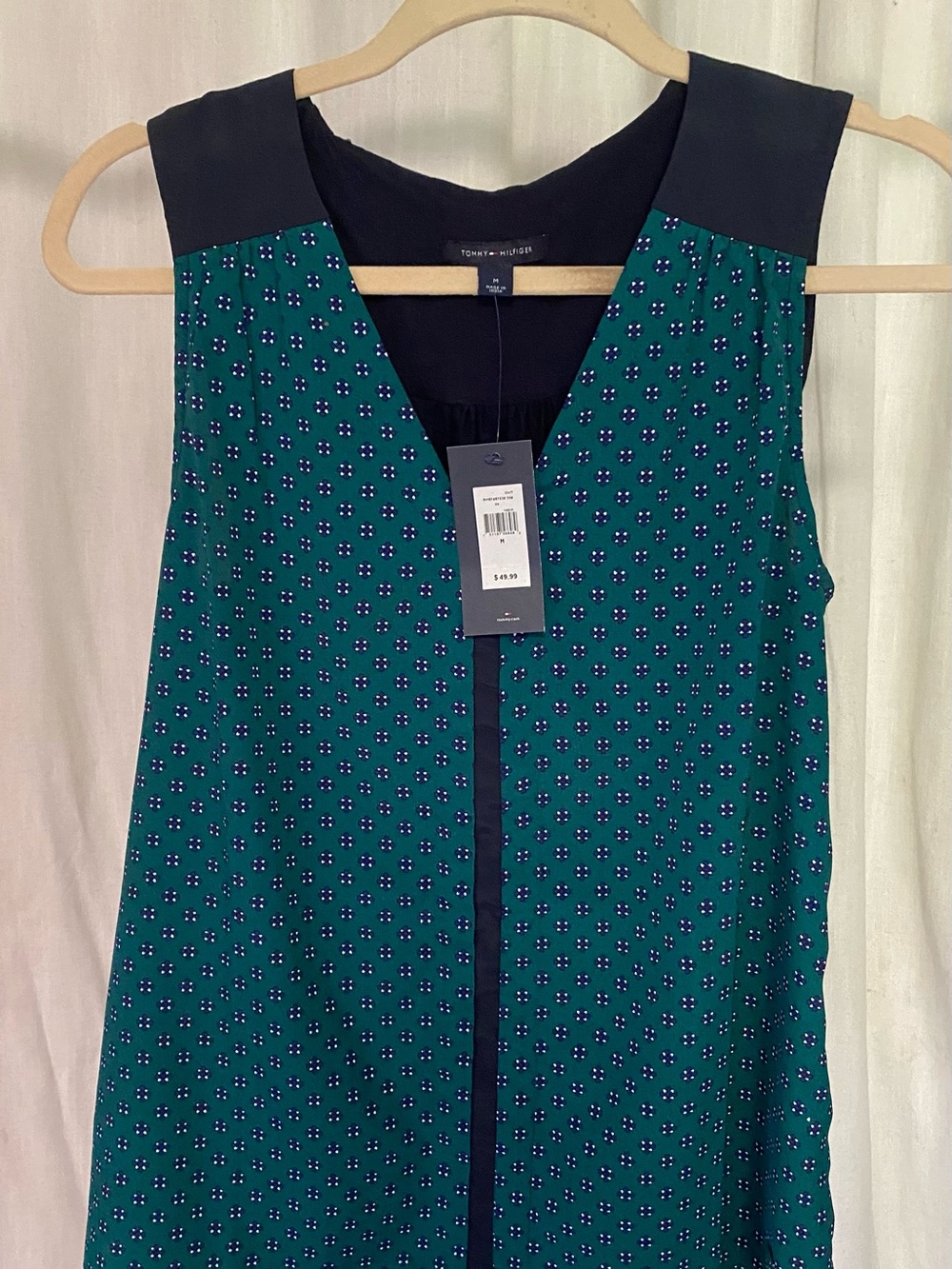 Tommy Hilfiger Teal Geometric Sleeveless V-Neck Top with Black Trim